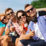 Conoscenza, amicizia e identità:
tutto quello che sta dentro un «link»