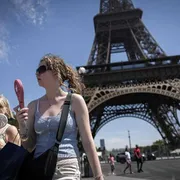 Eutanasia, entra in vigore la legge francese. Con tre modifiche dell’ultima ora