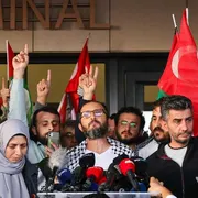 Attivisti turchi della Global Sumud Flotilla parlano alla stampa dopo il ritorno a Istanbul/ ANSA