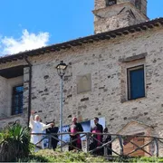 Una veduta del  borgo dell'Alta Valmarecchia, dove Papa Leone XIV - lasciata San Marino prima di scendere a Rimini per partecipare al Meeting - si è recato per pranzare, in forma privata, con le monache agostiniane nel monastero Sant'Antonio da Padova