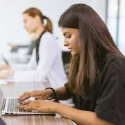 Il "woke", i cattolici e quella lezione dimenticata sul gender
