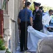 La madre uccisa dal figlio 16enne, la famiglia con la bimba disabile: quella bomba chiamata solitudine