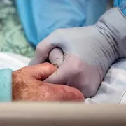 Fine vita: dopo i giudici parlano le Regioni. E il Parlamento tace