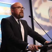 Chi è Tillschneider, l'ideologo di Afd che progetta di riscrivere i programmi scolastici