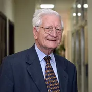 Raniero La Valle, direttore de L'Avvenire d'Italia dal 1961 al 1967 / SICILIANI
