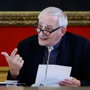 Il cardinale Zuppi: nessuno sia escluso a scuola. Sul fine vita non giochi al ribasso