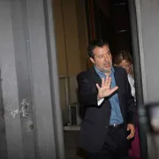 Il congresso della Lega e il guanto di sfida del leader Salvini: «Attendo altre candidature»