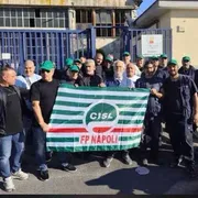 A Napoli adesso «scioperano» anche i cimiteri