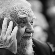 Enzo Bianchi, una voce tra Vangelo e fraternità