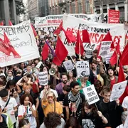 A Madrid è terremoto sulla casa: l’abitare ora travolge un governo