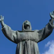 Il 7 ottobre ricordiamo che il male non dovrebbe esistere