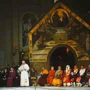 Papa Giovanni Paolo II durante l'Incontro interreligioso di Assisi, 27 ottobre 1986 / SICILIANI