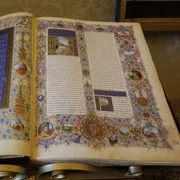 Una riproduzione artistica della Bibbia nella traduzione di San Girolamo / SICILIANI