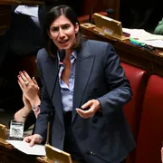 La segretaria del Pd Elly Schlein durante il dibattito alla Camera sulle comunicazione della premier Meloni in vista del Consiglio europeo di oggi