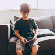 Smartphone e minori: a Imola è la comunità che educa