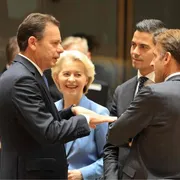 Un momento di pausa durante il vertice europeo
