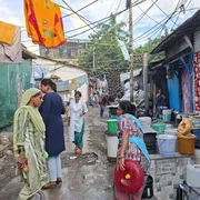 Lo slum Kodhiya Basti, non lontano dal centro storico di Calcutta / CAMPISI