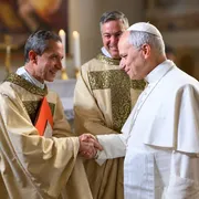 «Il Papa e il sano realismo agostiniano con cui affronta la malattia»