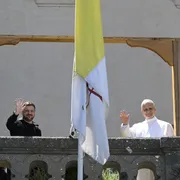 La telefonata fra il Papa e Zelensky. Leone XIV “mediatore” fra Putin e il leader ucraino