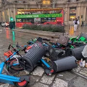 La rivolta dei minorenni: bilancio di un weekend di saccheggi e guerriglia a Milano
