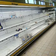 Nei supermercati del Sud svuotati dalla protesta dei tir: «Sembra di essere tornati ai tempi del Covid»