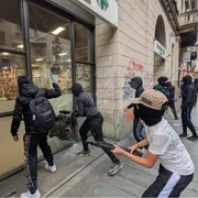 La speranza negata ai nostri ragazzini è diventata una bomba