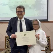La storia di Arcangela, sorella degli ultimi nella Siria ferita dalla guerra e dall’odio