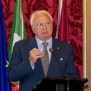 L'ex prefetto e l'ordine pubblico: «Isolare i violenti e tutelare il diritto a manifestare»