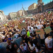 La chiamata in piazza per il pianeta: il prossimo 5 dicembre ritorna la grande onda verde