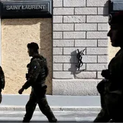 Chi è la "mente" del Movimento 17 ottobre, ora in Questura a Milano. Cortei, perquisizioni nelle città