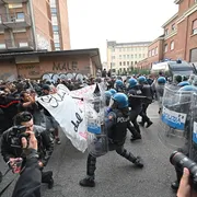 Tensioni ai cortei, a Torino gli scontri più duri: ecco il punto della situazione