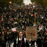 Francia, molti agenti e pochi scontri: è la "rivincita" della piazza pacifica