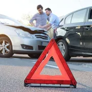 Auto intelligenti ed errori umani: la Polizia Stradale a caccia della verità nei dati di bordo