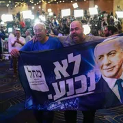 È testa a testa tra Netanyahu ed Eisenkot, ma la sorpresa in Israele è il boom dei partiti arabi