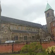 Un prete di strada e il monastero dove è iniziata la pace a Belfast