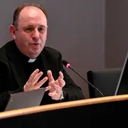 «Interventi frammentati e temporanei»: cosa pensa la Caritas della Manovra
