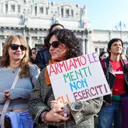Genitori nel corteo in Stazione Centrale di venerdì 30 ottobre