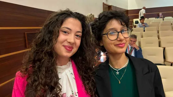 Michelle Arcangeli (21 anni) e Giorgia Spada (17) al convegno per i 50 anni della Scuola in Ospedale