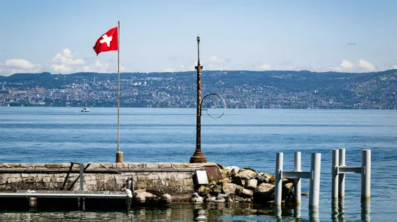 Svizzera al voto sullo stop a nuovi ingressi. A rischio la libera circolazione con l’Ue