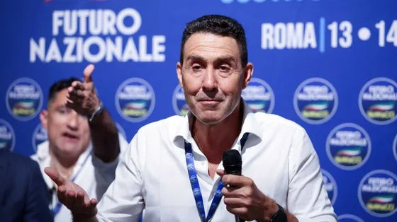 È nato il partito di Vannacci: «Noi feccia
ma guardiani del sovranismo»