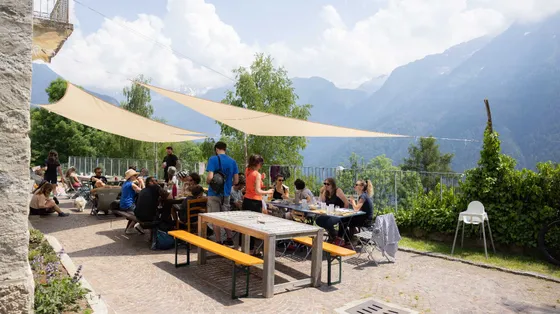 Turismo alternativo, cibo e storia locale: così i rifugi “sociali” rilanciano la montagna