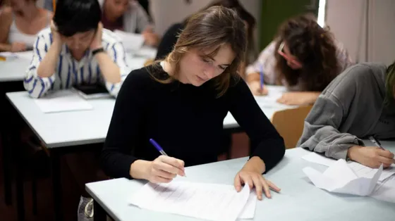 Da Ungaretti all'era social: così la maturità racconta l'Italia