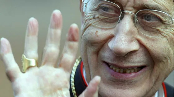 Camillo Ruini nel giorno dell'addio alla diocesi di Roma (era l'ottobre del 2003), dopo esserne stato per oltre 17 anni e mezzo alla guida