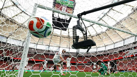 Tracciamento ottico, tablet, palloni coi sensori: ai Mondiali l'Intelligenza artificiale sta cambiando il calcio