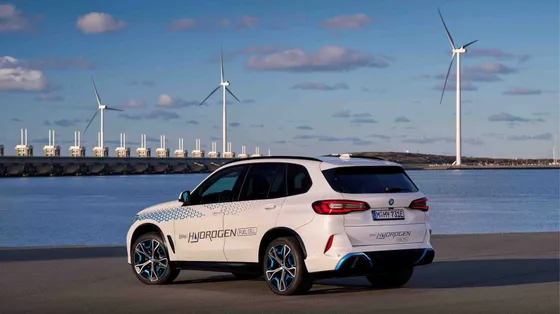 Al volante della Bmw a idrogeno: ecco come è andata