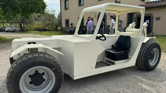 Come funziona il trattore che non si ribalta: allo studio il prototipo elettrico