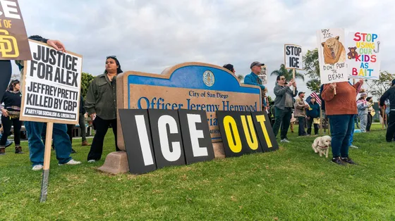 Il vescovo-immigrato di San Diego: «Io, profugo e separato dai miei genitori, oggi rivedo quelle scene in America»