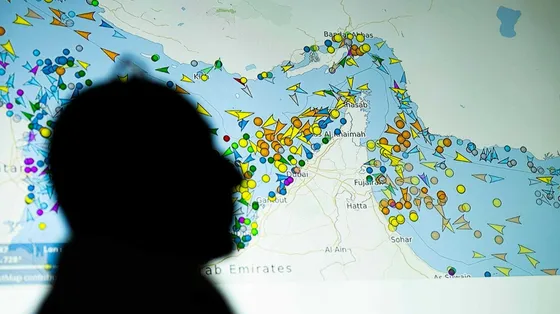 Il traffico navale nello Stretto di Hormuz