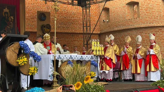 La missione «pastorale e diplomatica» di Gallagher in Ucraina. «Così il demonio ci attacca»