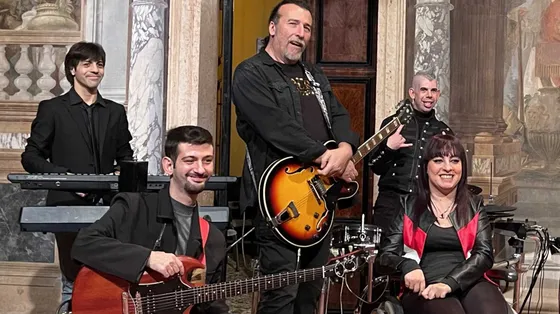 Prosegue l'impegno della band Ladri di carrozzelle, che ha due formazioni di 9 elementi